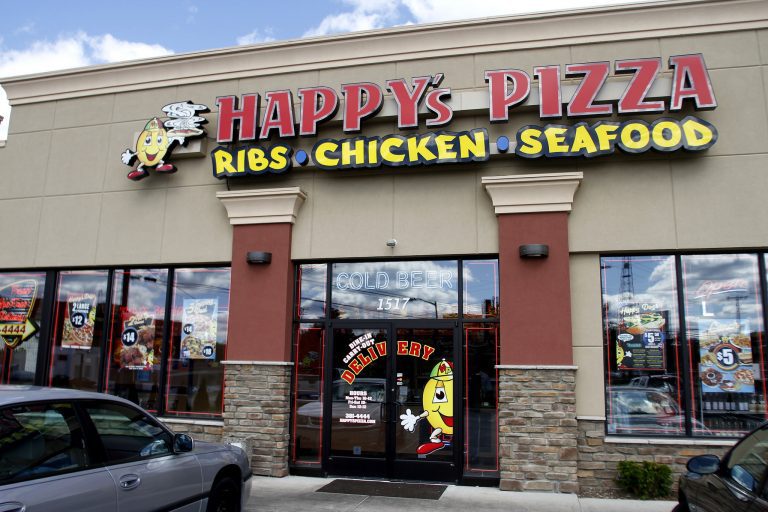 Happys pizza franchise