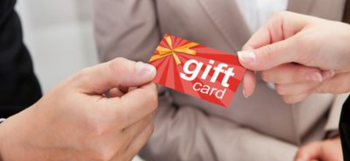 How to Set Up a Gift Card Program For Your Franchise